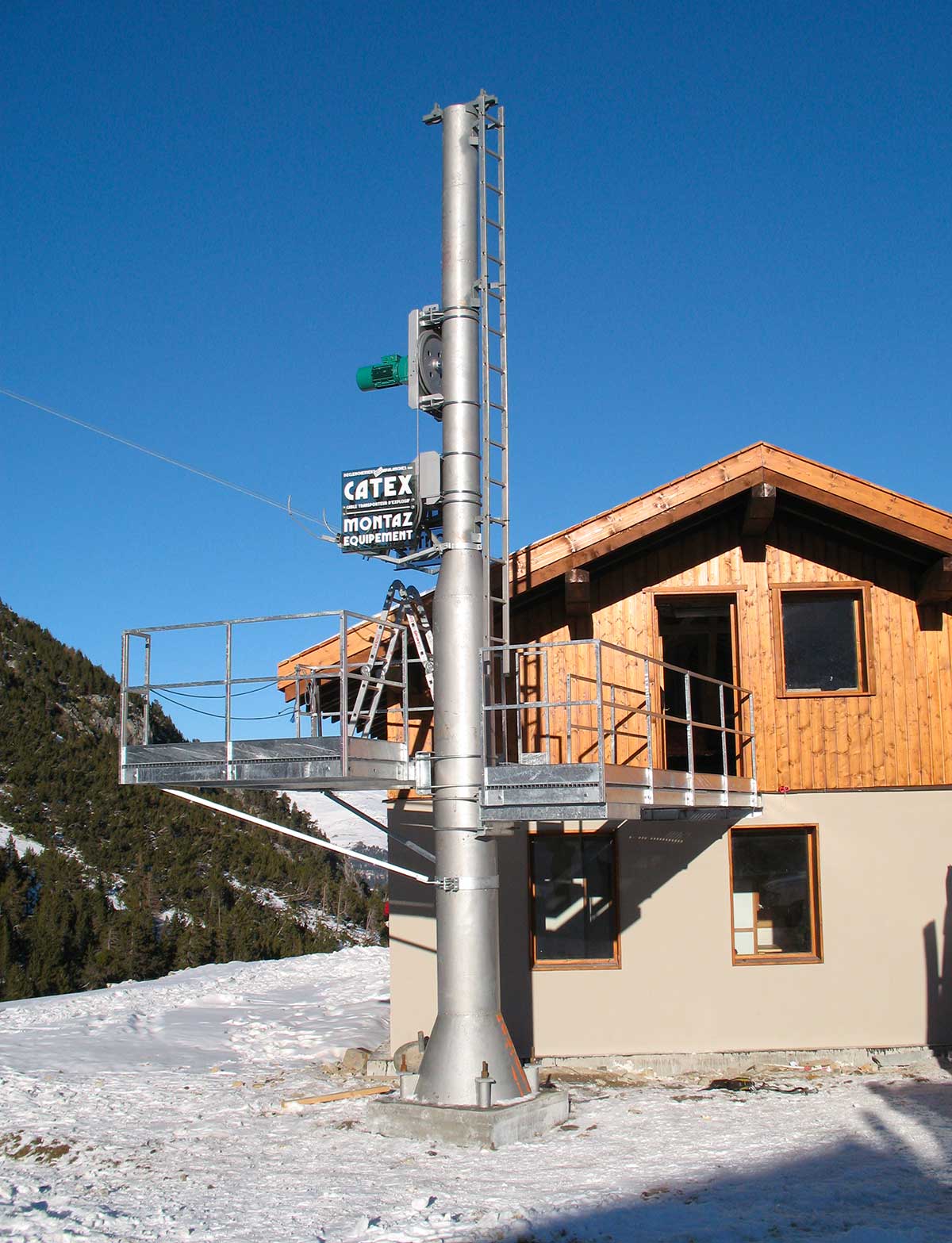 Gare motrice catex de la Pointe des Fours aux Arcs France